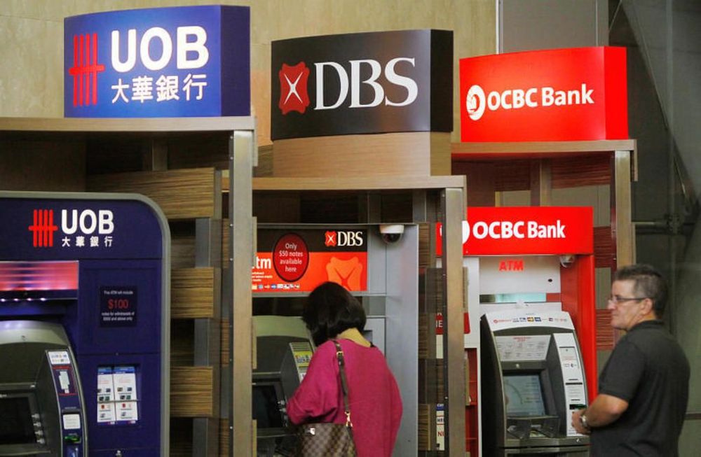 Singapore banks DBS UOB OCBC share price